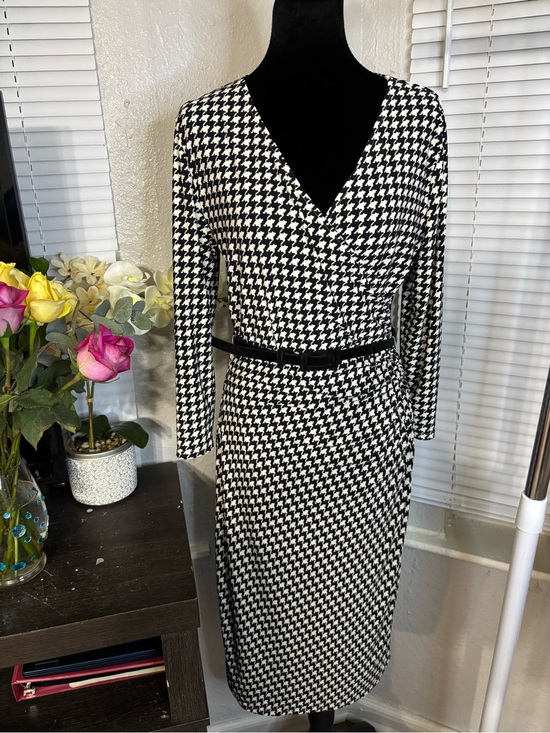 Dresses & Skirts - Black & White Houndstooth Wrap Dress with Belt